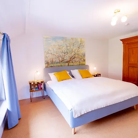 Birds-nest Balkon Kaminofen アパート *