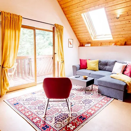 Birds-nest Balkon Kaminofen アパート *